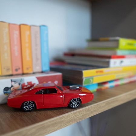 'Just Like Home' Apartment - With Private Parking Place غالات المظهر الخارجي الصورة