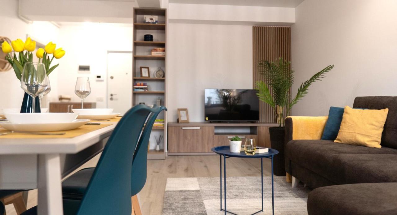 'Just Like Home' Apartment - With Private Parking Place غالات المظهر الخارجي الصورة