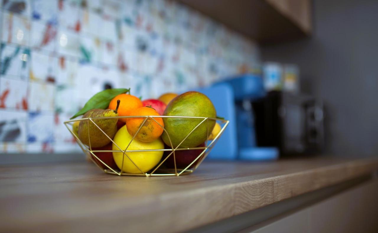 'Just Like Home' Apartment - With Private Parking Place غالات المظهر الخارجي الصورة