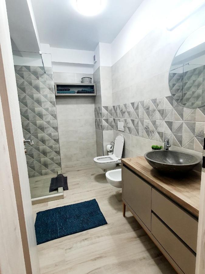 'Just Like Home' Apartment - With Private Parking Place غالات المظهر الخارجي الصورة