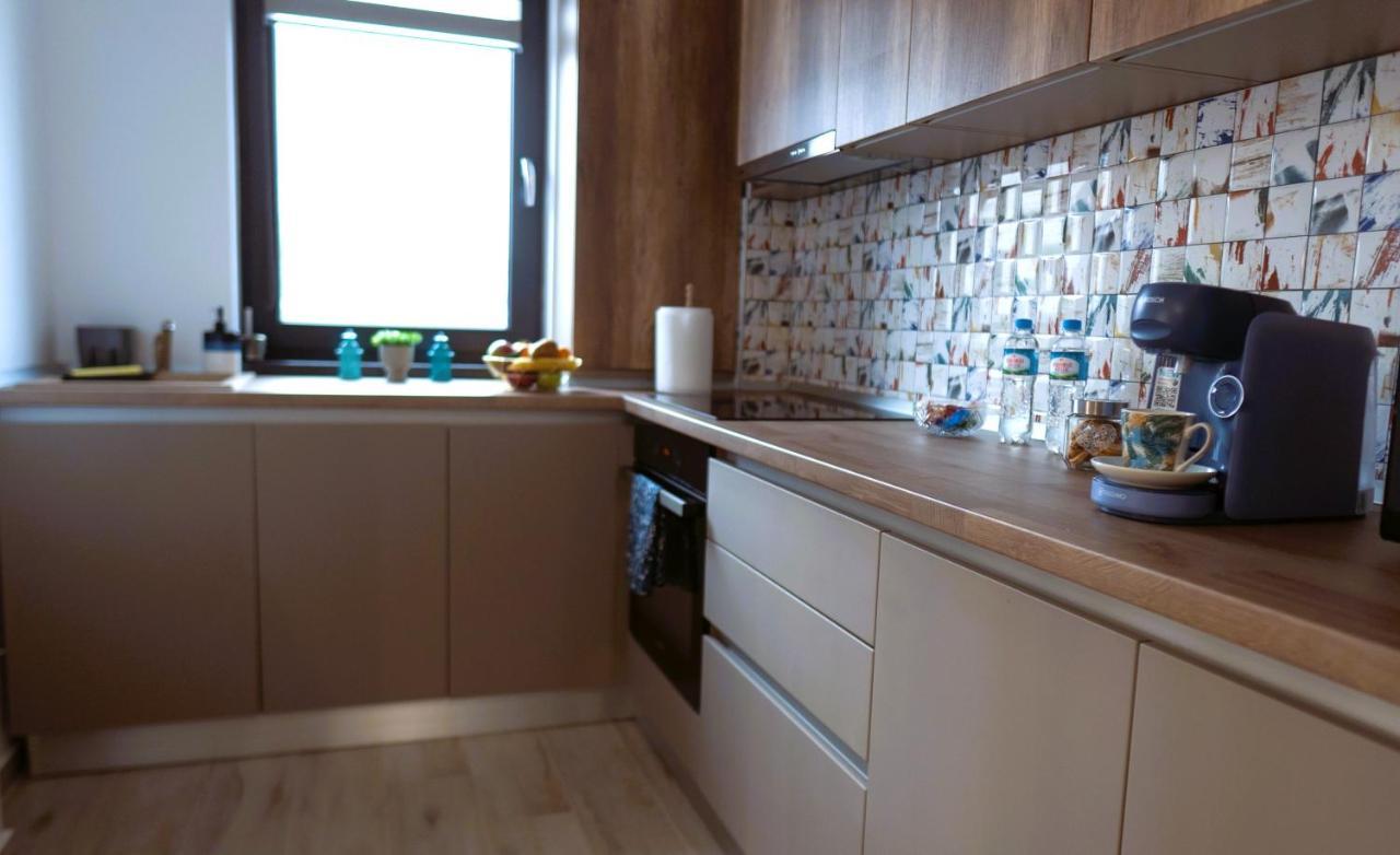 'Just Like Home' Apartment - With Private Parking Place غالات المظهر الخارجي الصورة
